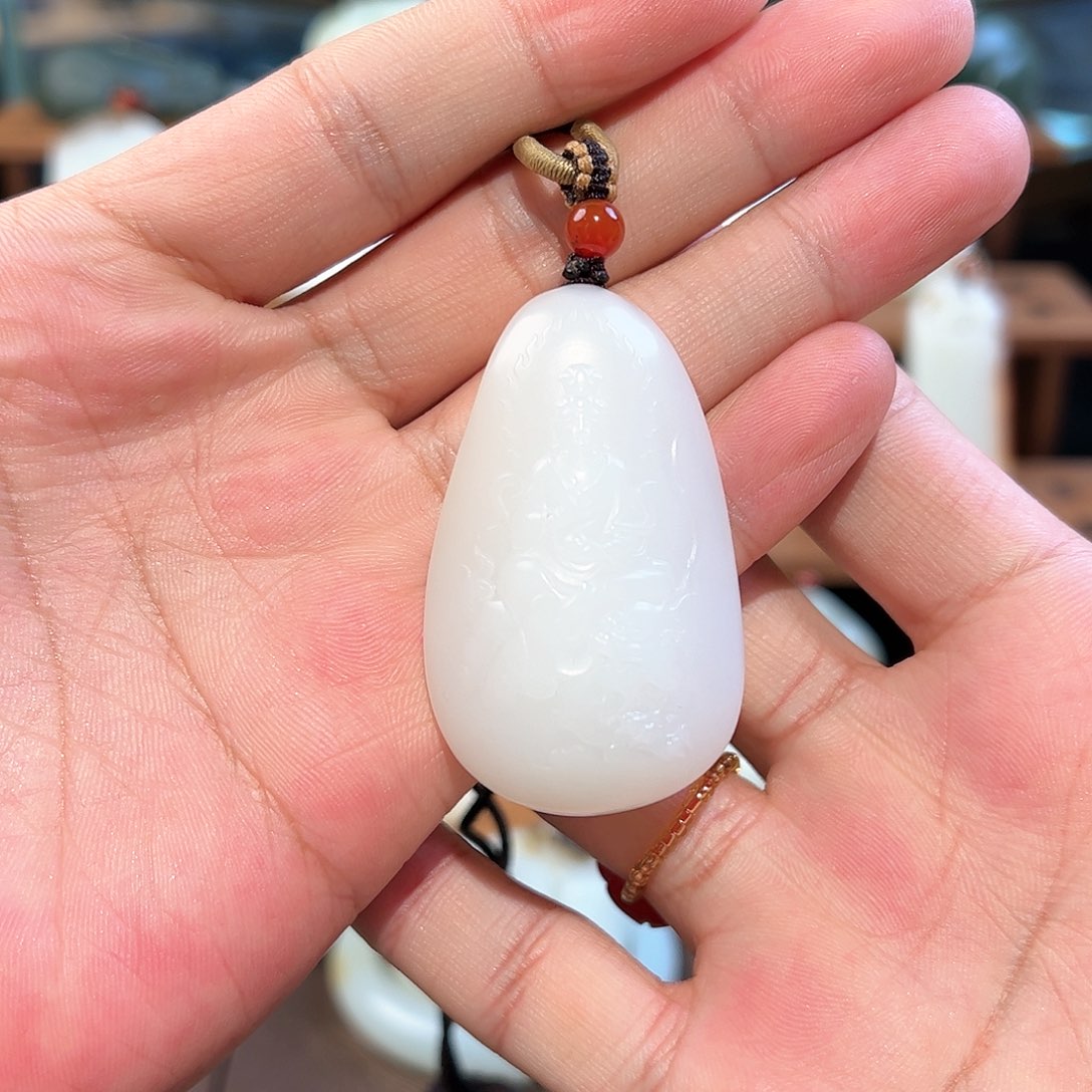 和田玉颈饰未镶嵌弱**疯