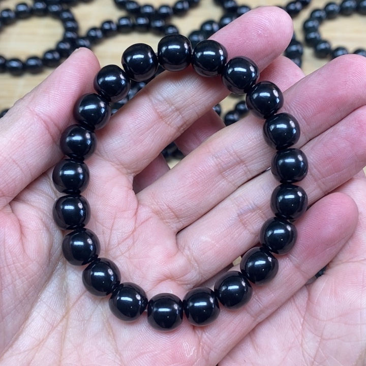 C***.和田玉未镶嵌手链