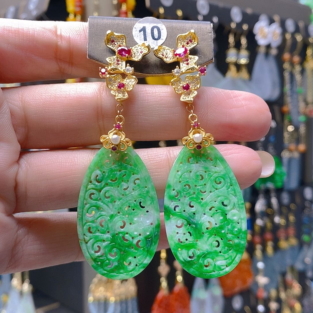 未镶嵌翡翠耳饰翡翠