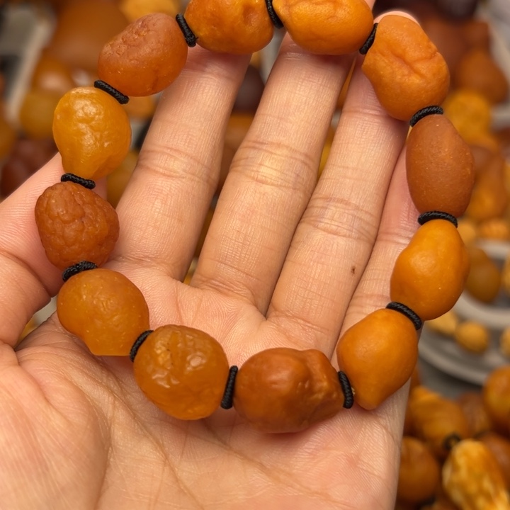 琥珀未镶嵌裸石天然蜜蜡