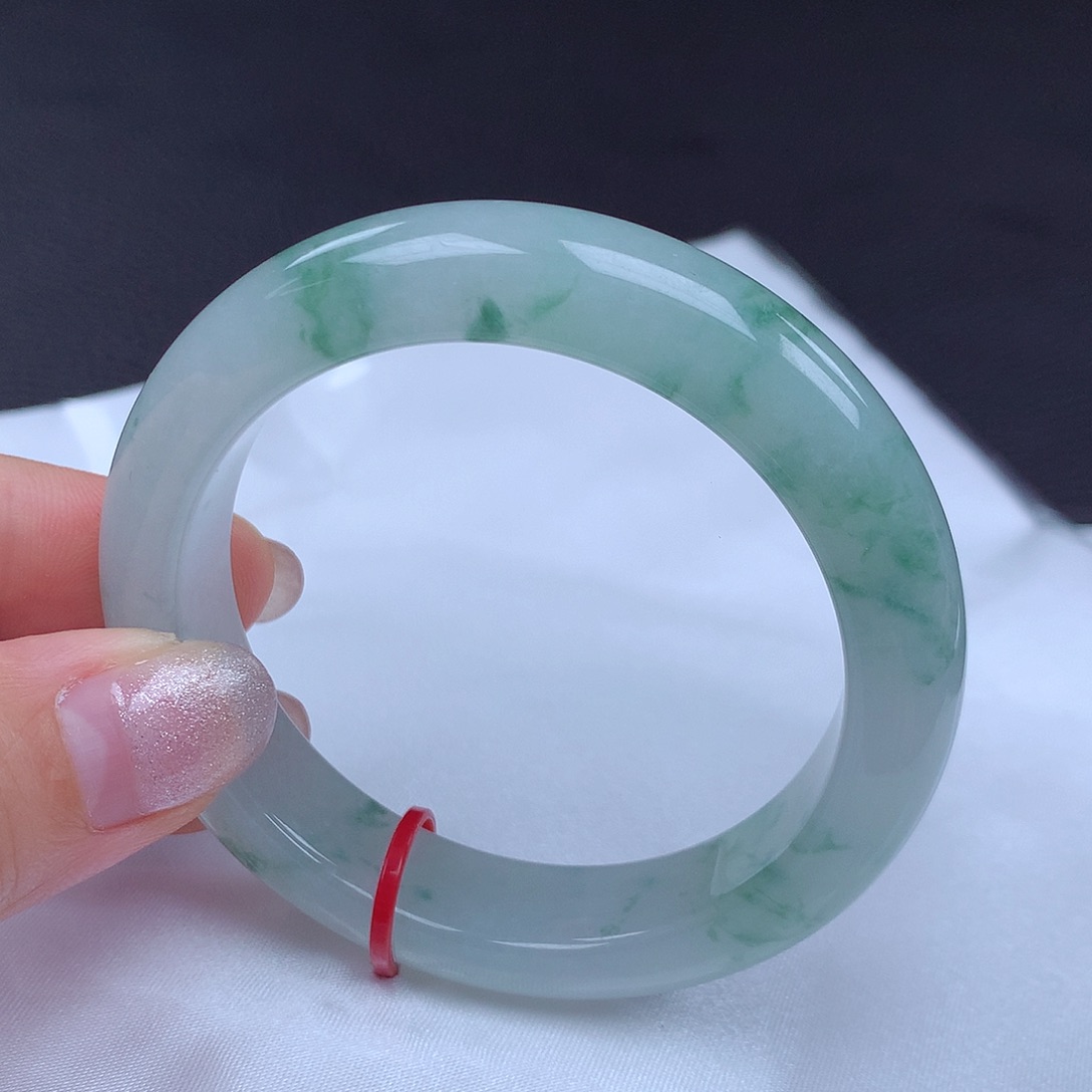 翡翠手镯未镶嵌53圈口431128