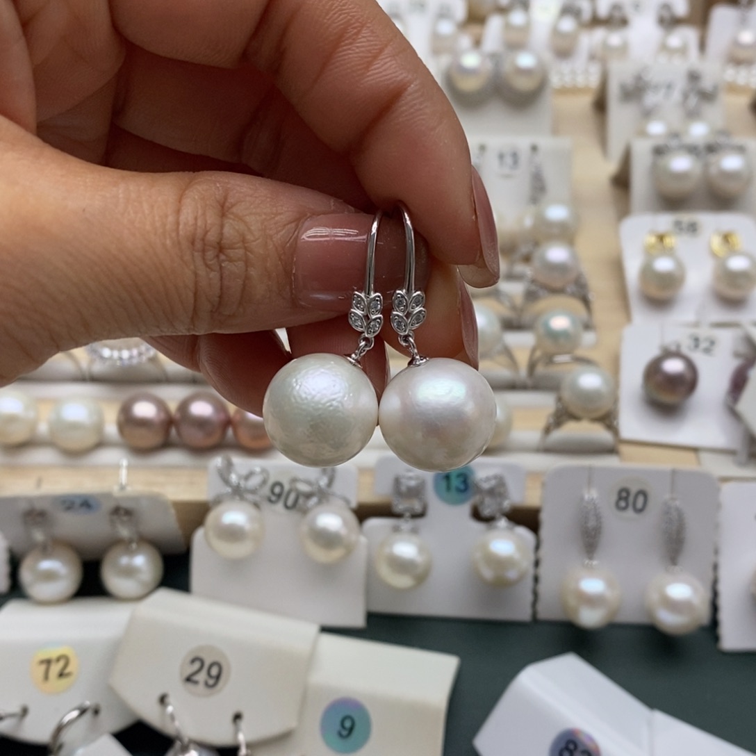 颈饰银S925镶嵌淡水珍珠