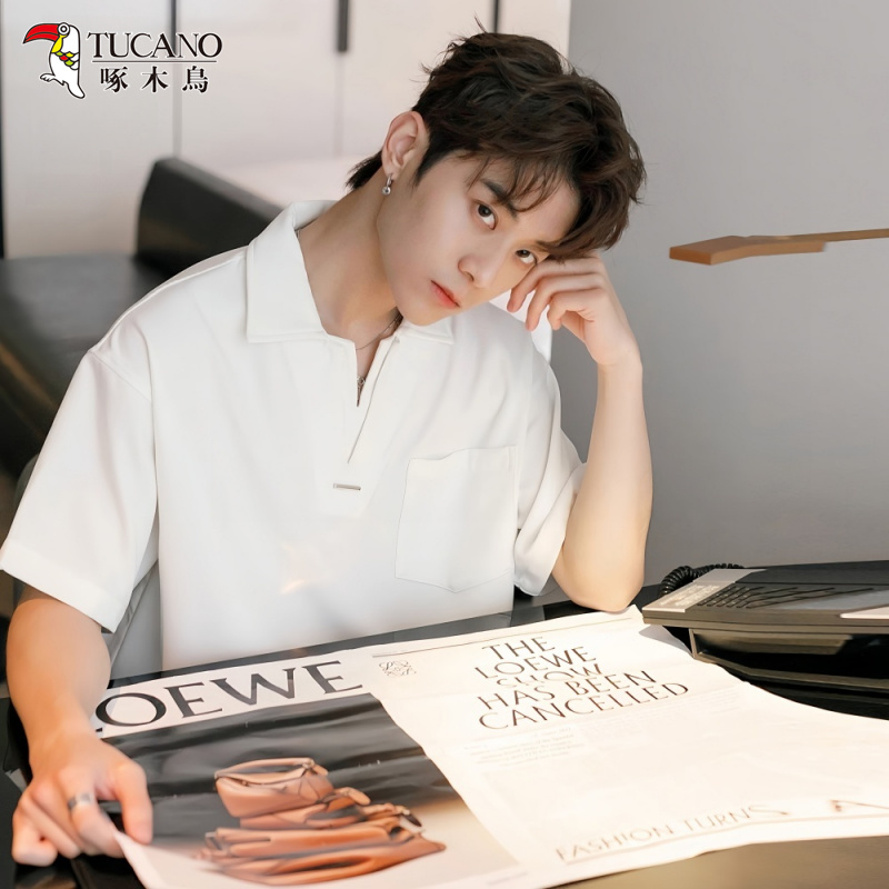 啄木鳥白色v领polo衫男款夏季潮牌轻奢小众设计感冰丝凉感短袖T恤