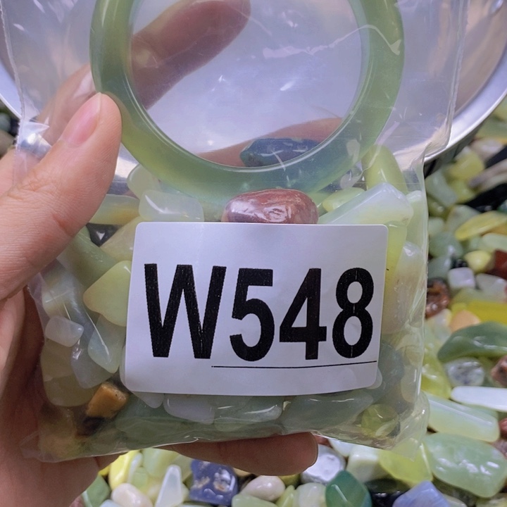 未镶嵌岫玉鱼缸石