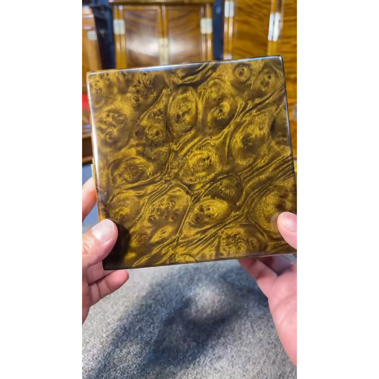 阴沉木铜扣瘤疤收纳盒 15*15