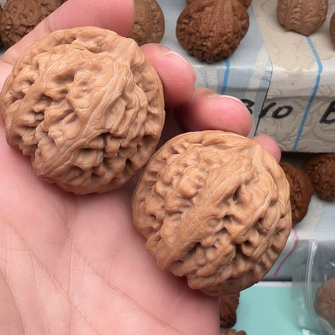 吊坠桃核全品红锦鲤41