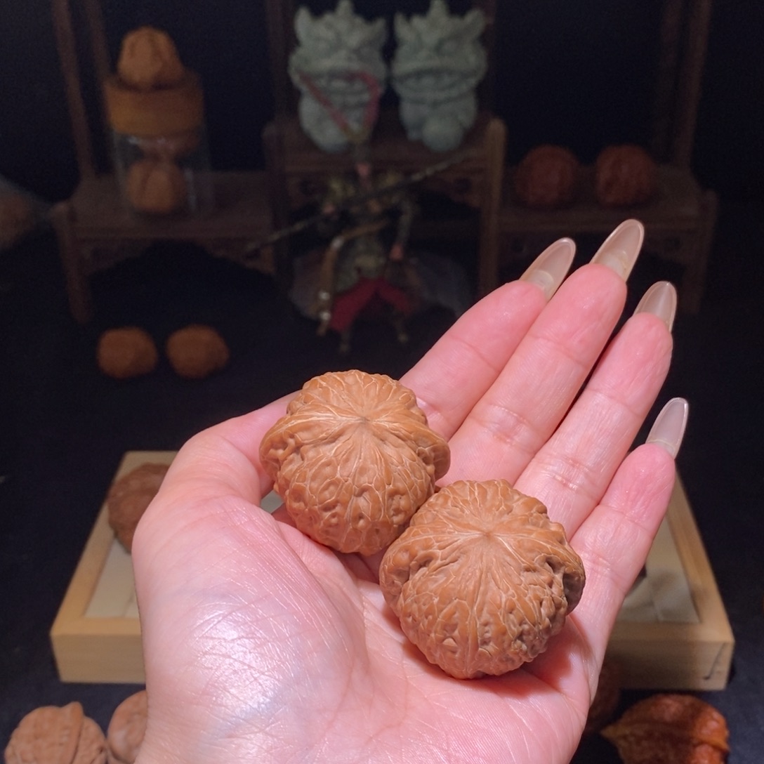 L***e文玩核桃吊坠铁锤妹妹41