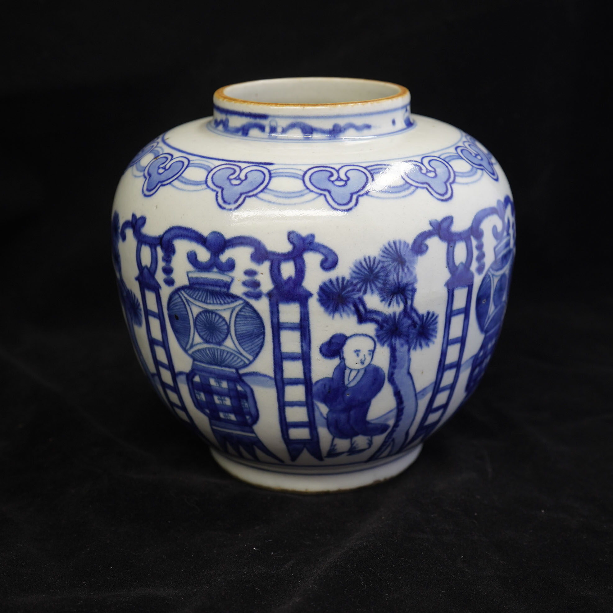 青花人物纹罐#239#