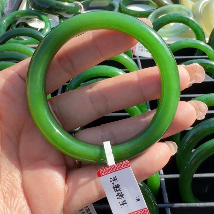 和田玉（碧玉）手镯未镶嵌