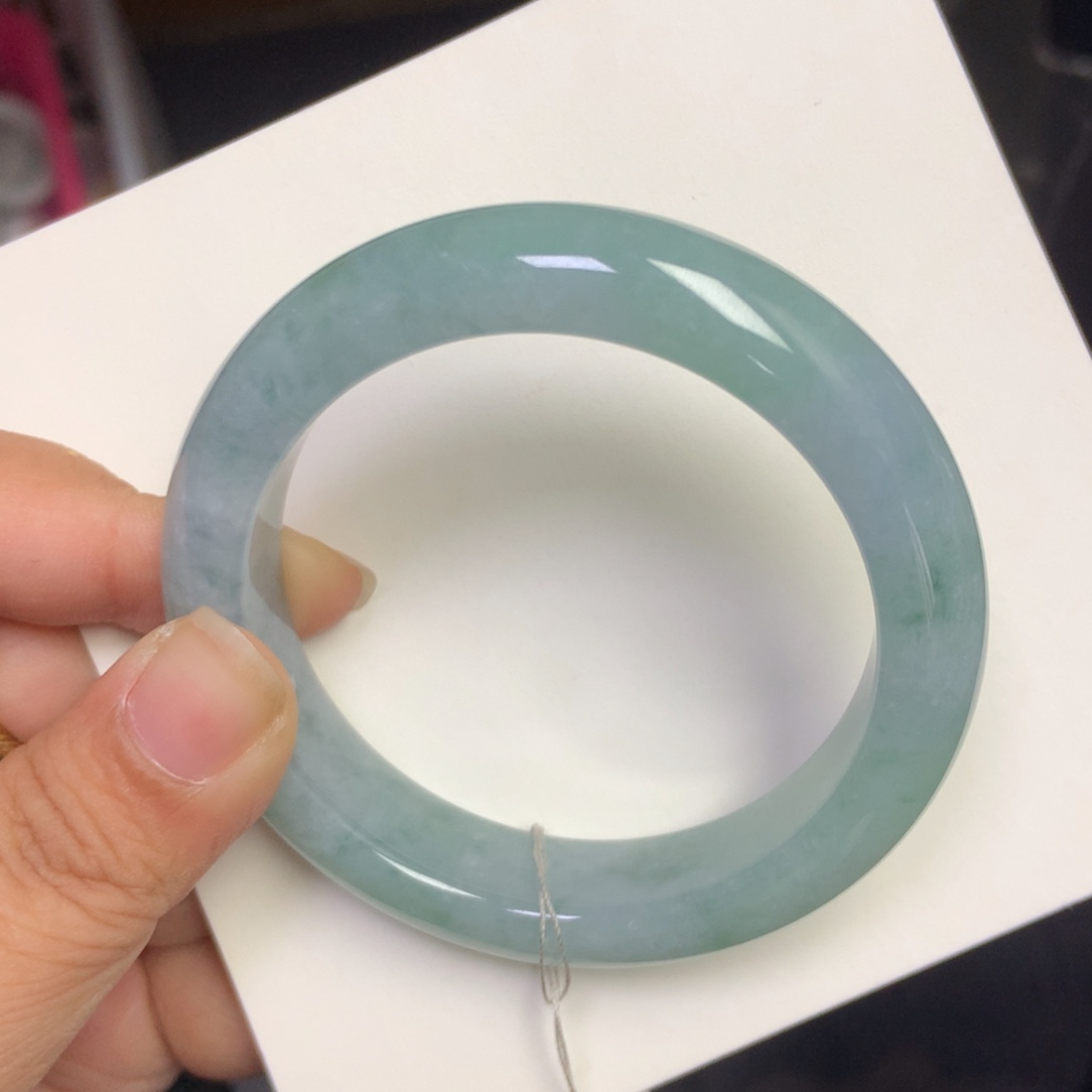 翡翠手镯未镶嵌53.2-13-9.1