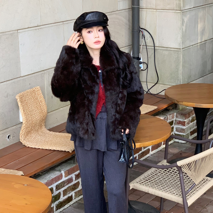 THESE DAY/中古咖皮草外套/羊驼红毛衣/灰色裙帘西裤（No退No换）