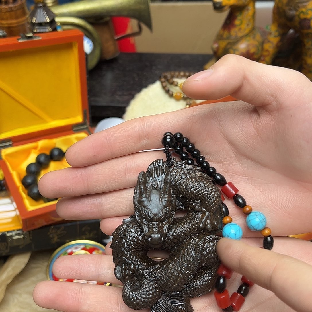 大叶紫檀（黑酸枝木类）