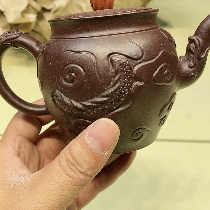 茶具瓷器杂项如图所示