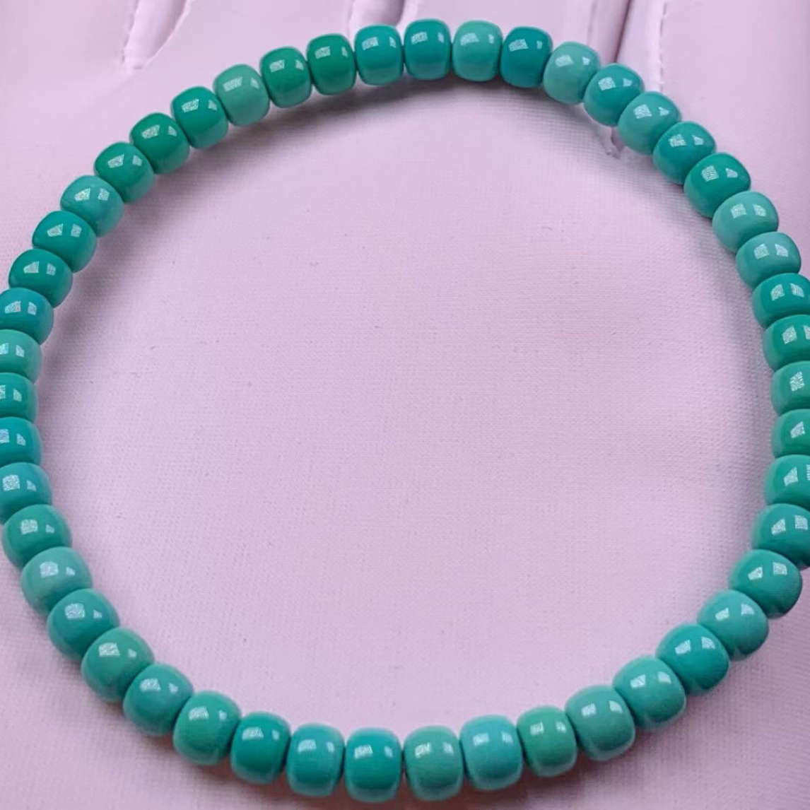 湖北天然原矿绿松石原矿高瓷精品老型手串 瓷高料润 直径4.7mm