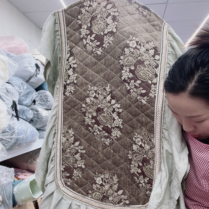 毛绒啦咯啦咯啦咯啦咯啦