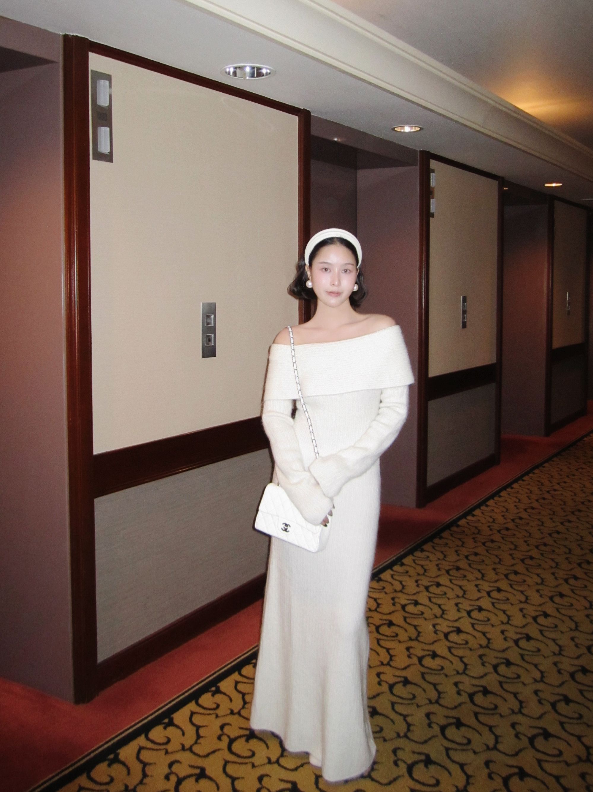 一字肩气质露肩羊毛毛织连衣裙  240285