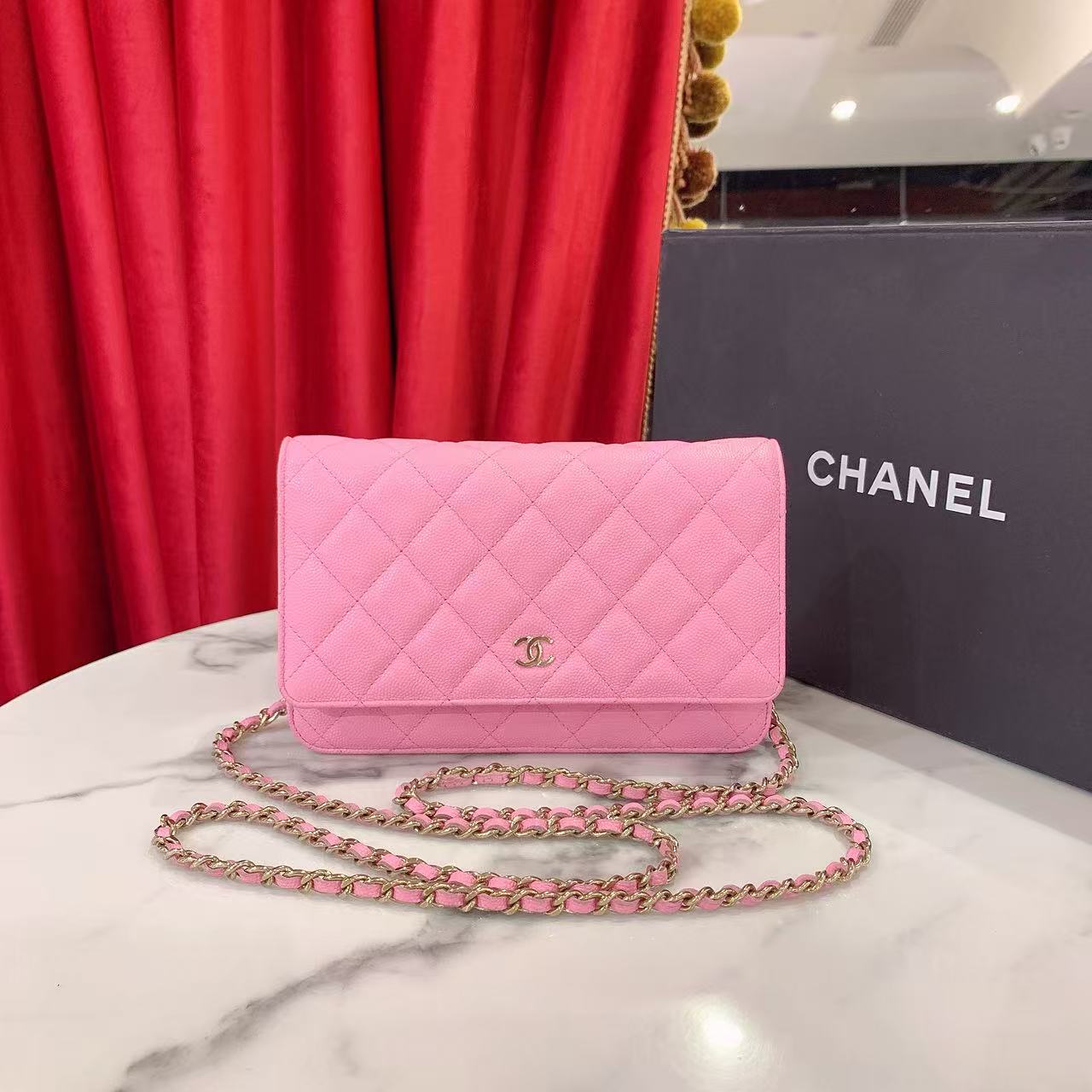 95新 Chanel/香奈儿 发财woc樱花粉金扣荔枝牛皮芯片款/60667507
