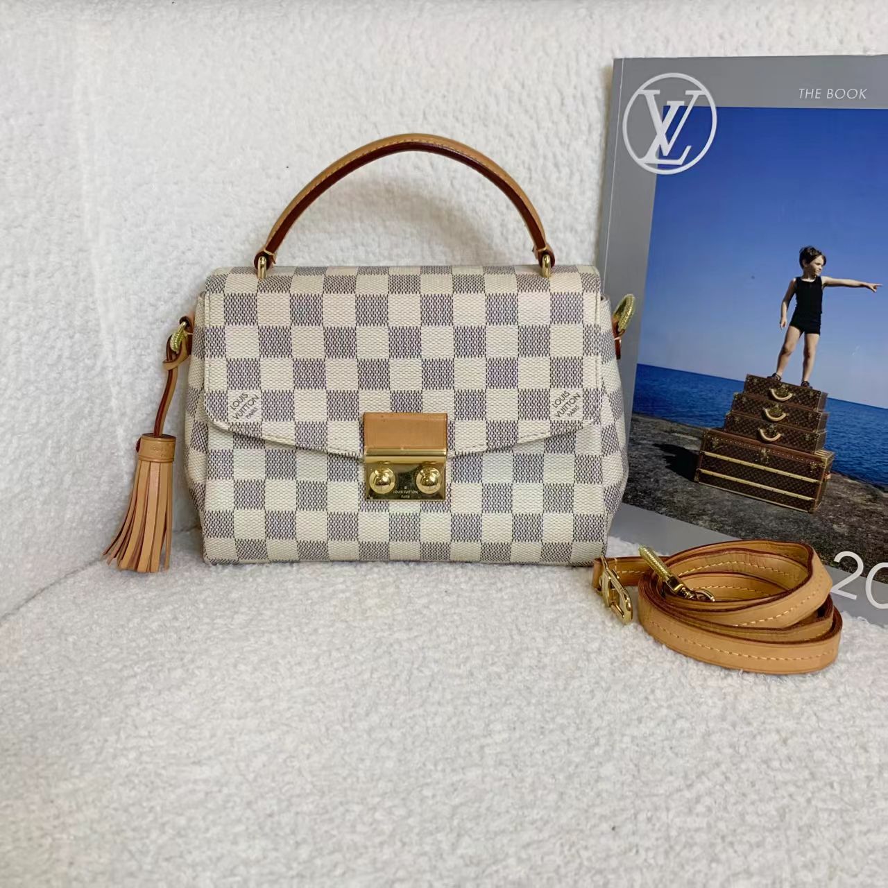 95新 LouisVuitton/路易威登 壹臻/白棋盘格流苏邮差包27894352