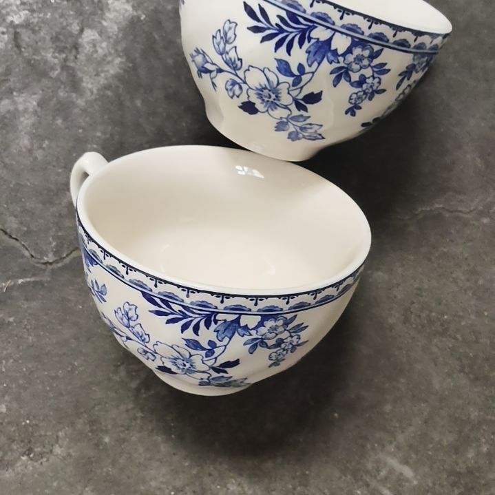 瓷杯子两个！！！！！！