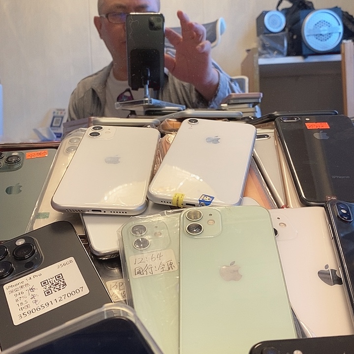 未拆封11/256白色双卡双待