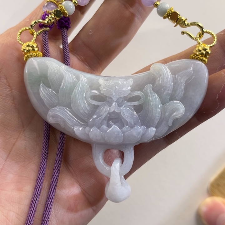 翡翠吊坠(赠链)未镶嵌代编织