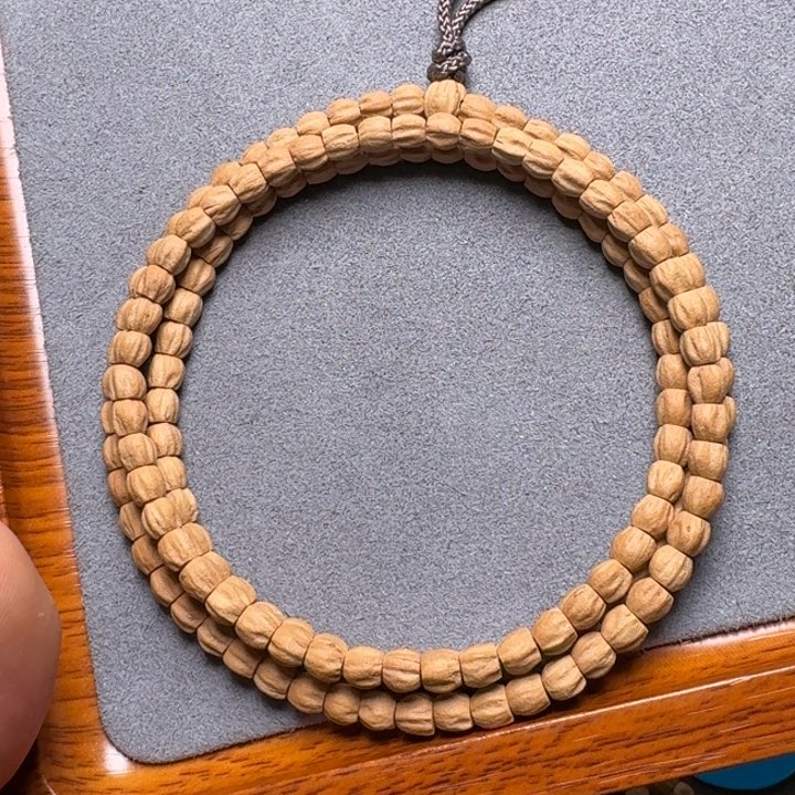 柏香籽/百香籽吊坠请****郄