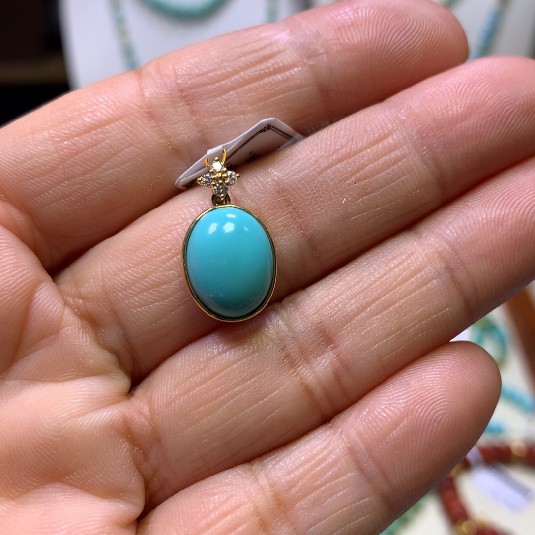 绿松石18K金镶嵌挂件