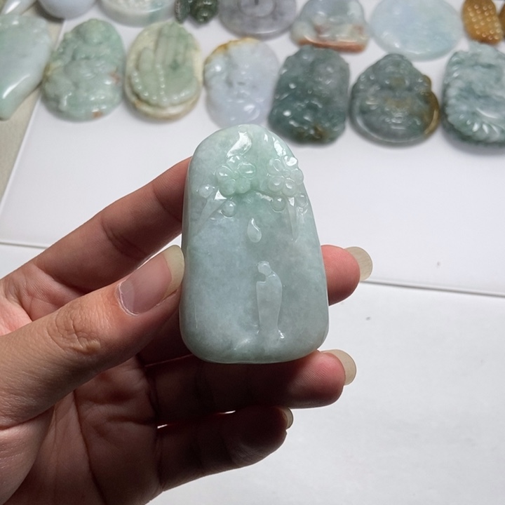 翡翠未镶嵌颈饰悟道21