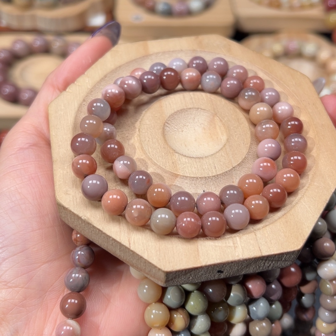 佳***霖石英质玉未镶嵌手链162