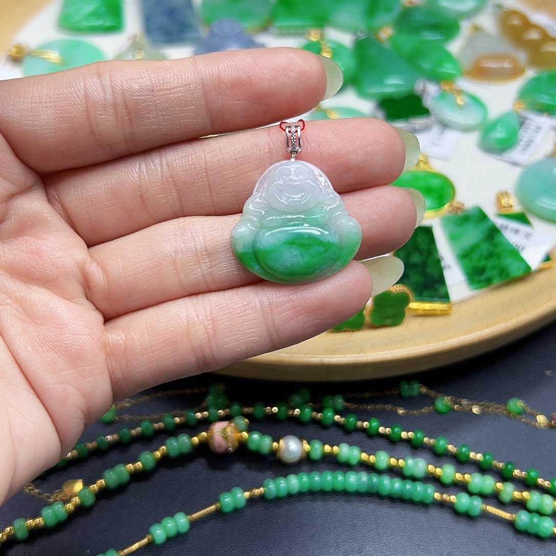 翡翠颈饰18K金镶嵌天然缅料A货一件