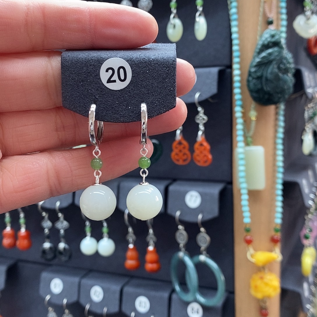 醒***生和田玉银S925镶嵌耳饰