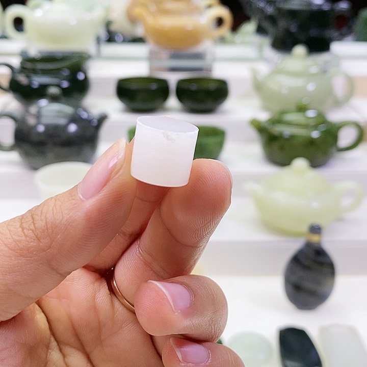 未镶嵌和田玉挂件?*辰珠子