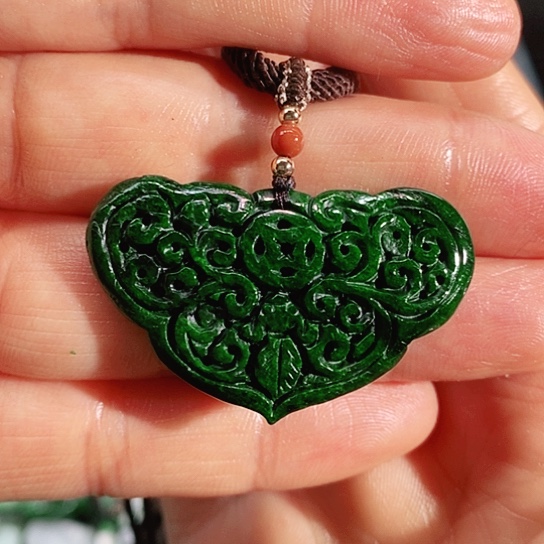 翡翠未镶嵌耳饰挂件