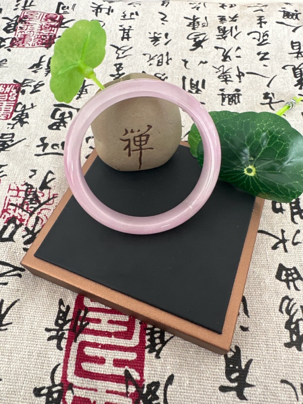 T1402 五六加樱花粉缅甸翡翠手鐲