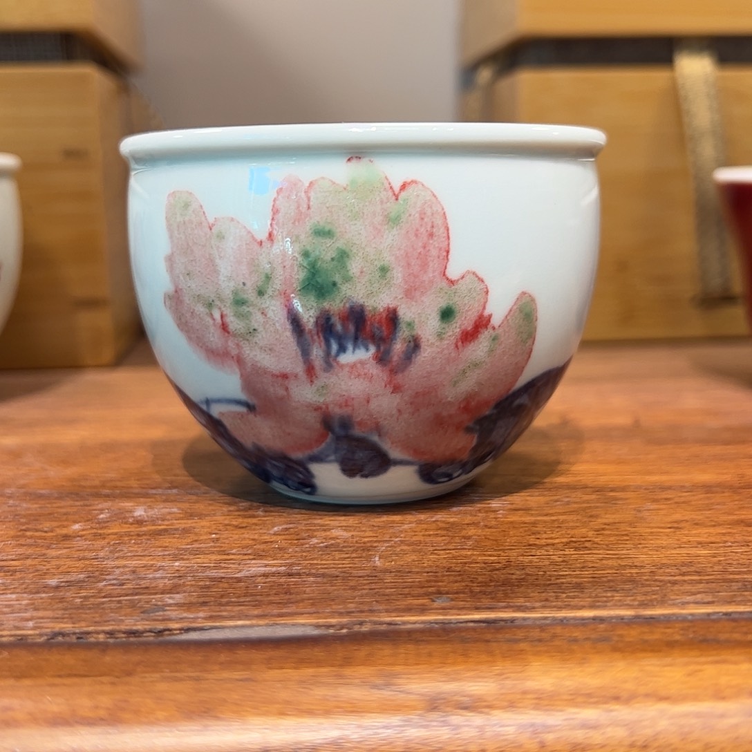 青花釉里红色差放漏缸杯