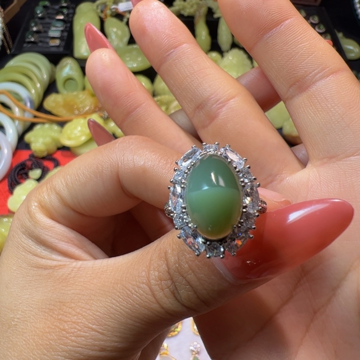 和田玉（碧玉）颈饰银S925镶嵌黑羊洞碧玉