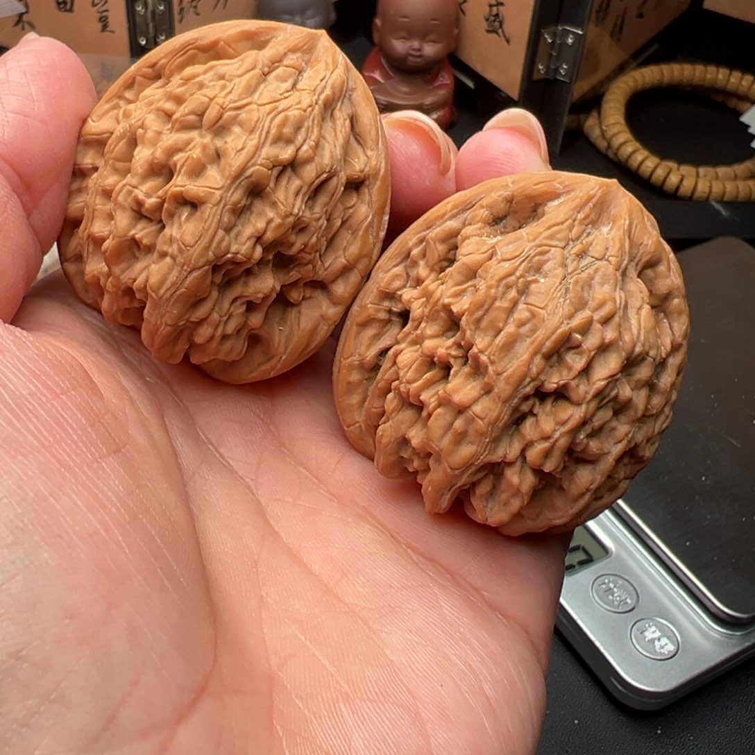 文玩核桃把件虎头王40