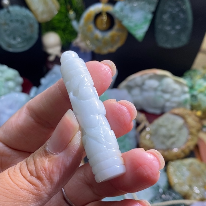 【闪购商品】颈饰未镶嵌翡翠龙柱