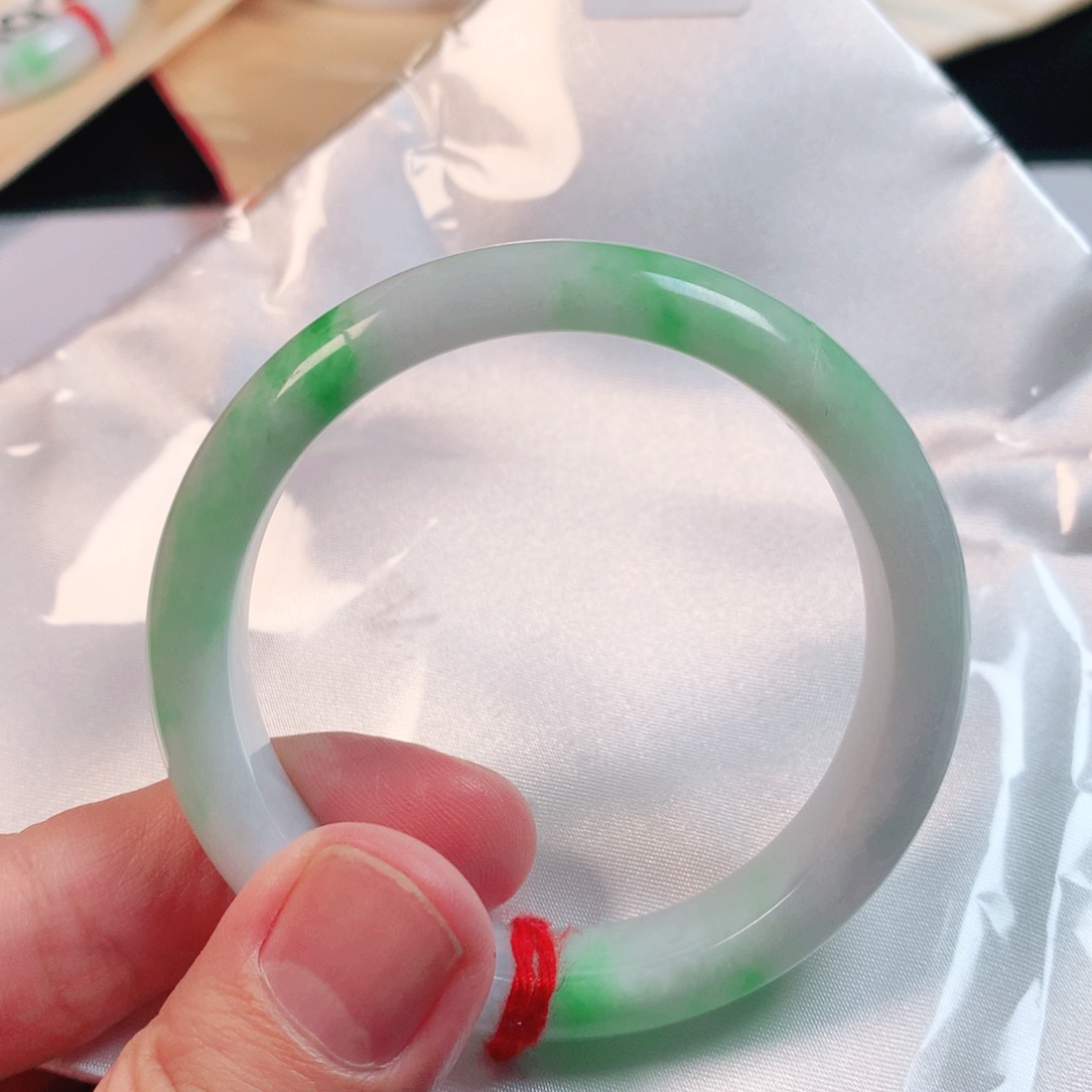 翡翠手镯未镶嵌翡翠手镯54