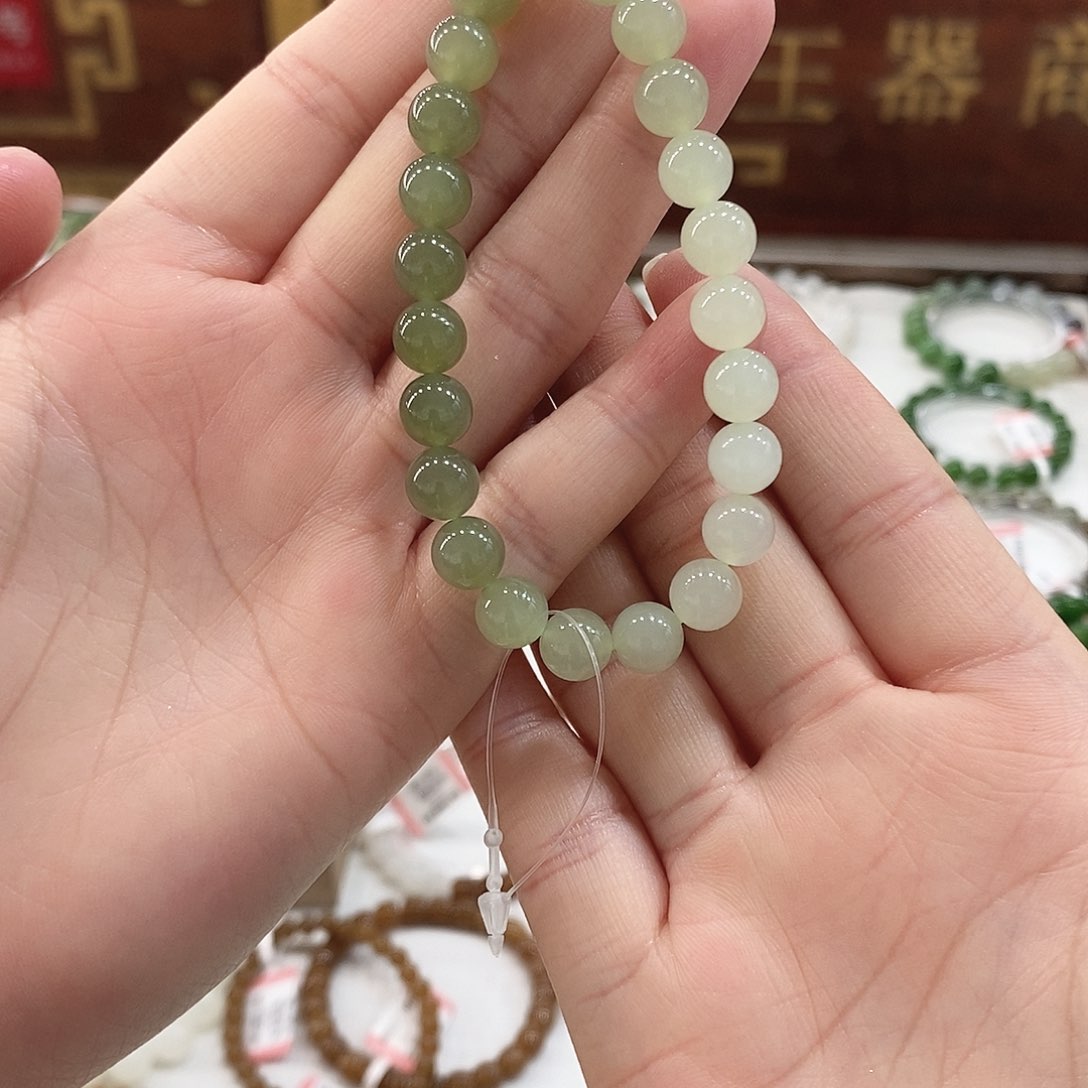 和田玉手串卡8未镶嵌