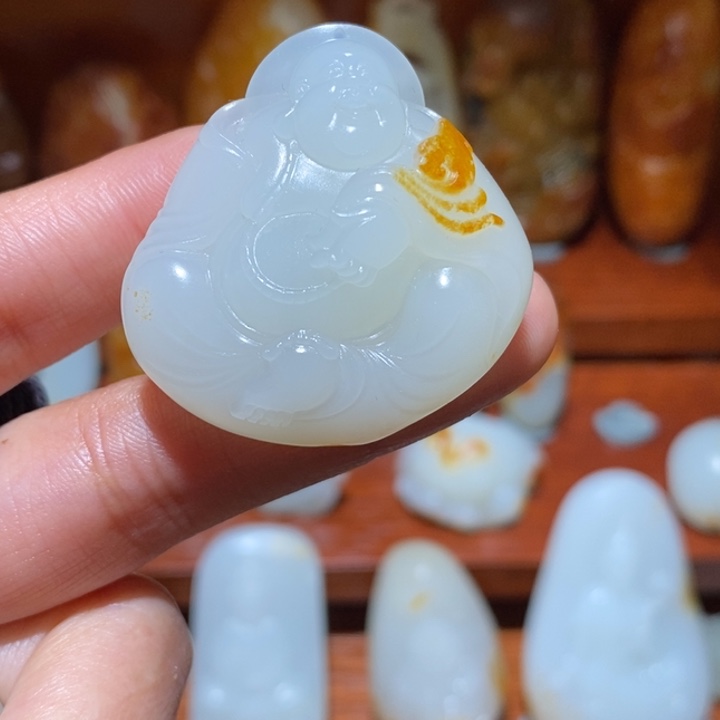 和田玉未镶嵌颈饰