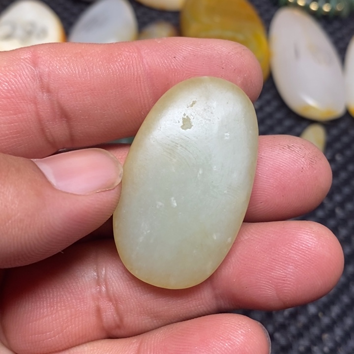和田玉（白玉）珠宝奇石未镶嵌