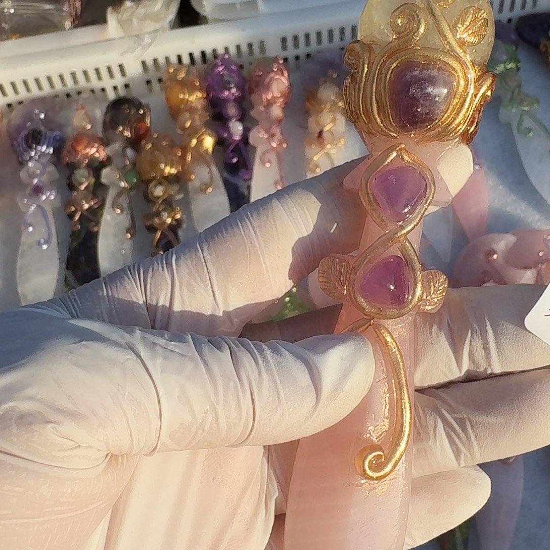 N***g未镶嵌烟晶颈饰35