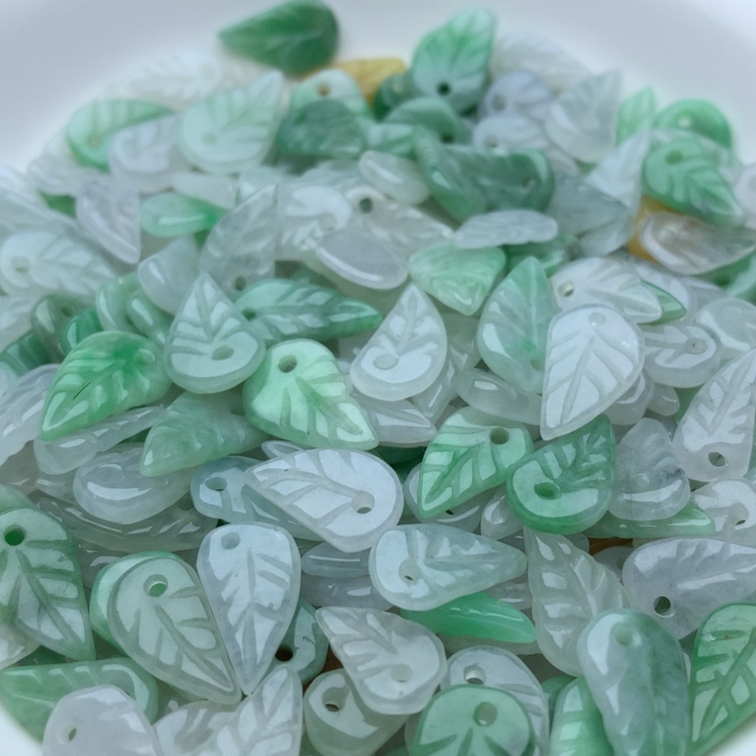 【闪购商品】翡翠手链未镶嵌三彩树叶30颗