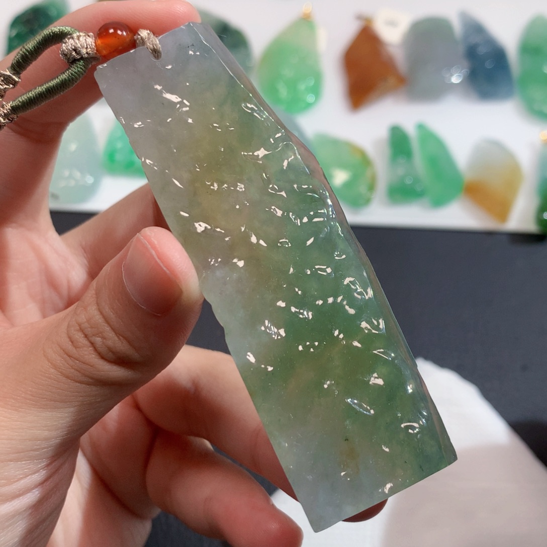 翡翠未镶嵌吊坠(不含链)