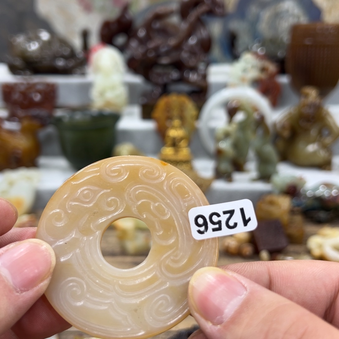 摆件新号开播一漏到底