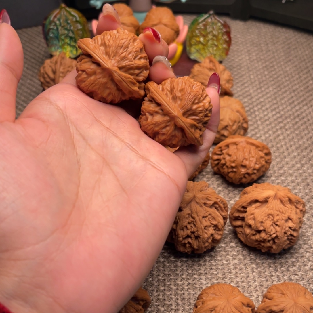 天***涯文玩核桃把件宫灯42