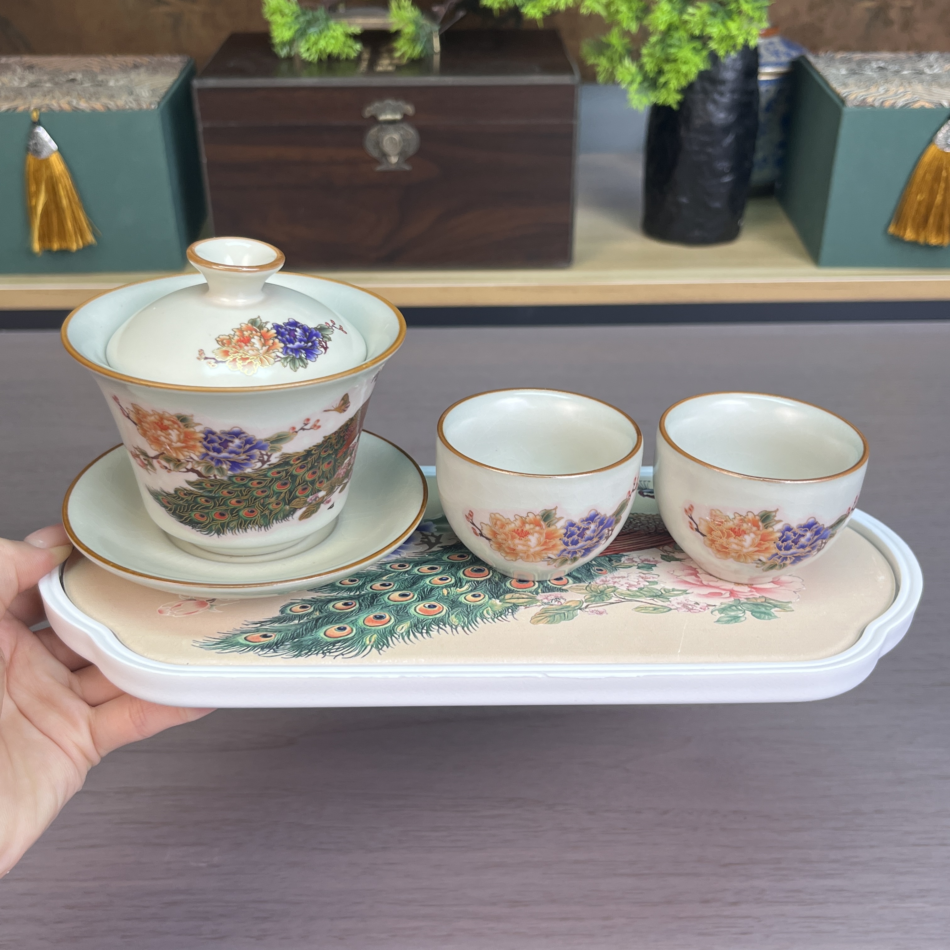 Z3116-黄汝孔雀盖碗+两杯+孔雀吸水茶盘茶具家用陶瓷