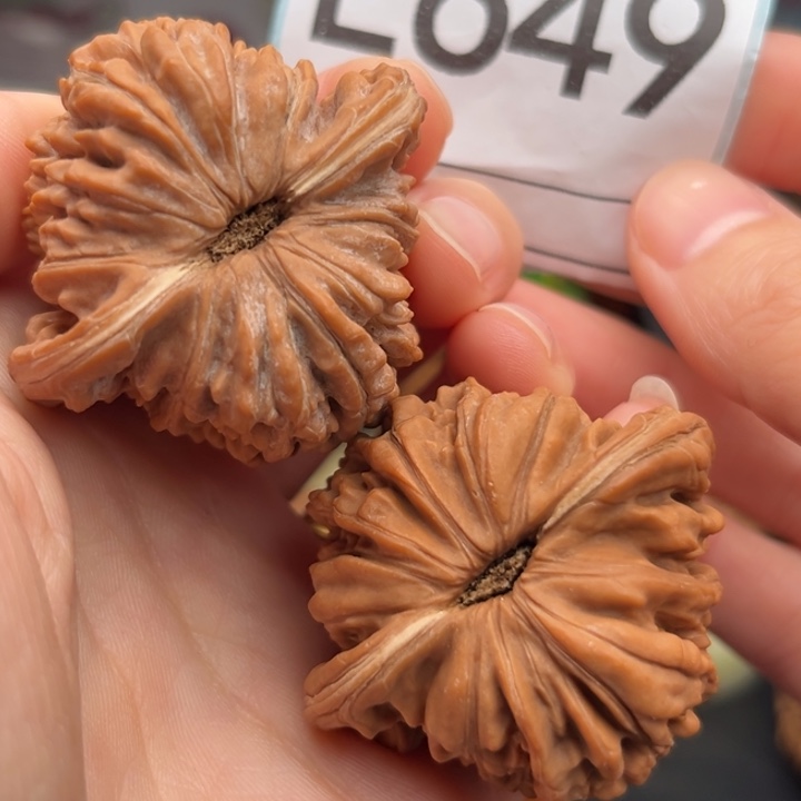 吊坠文玩核桃649四座楼44