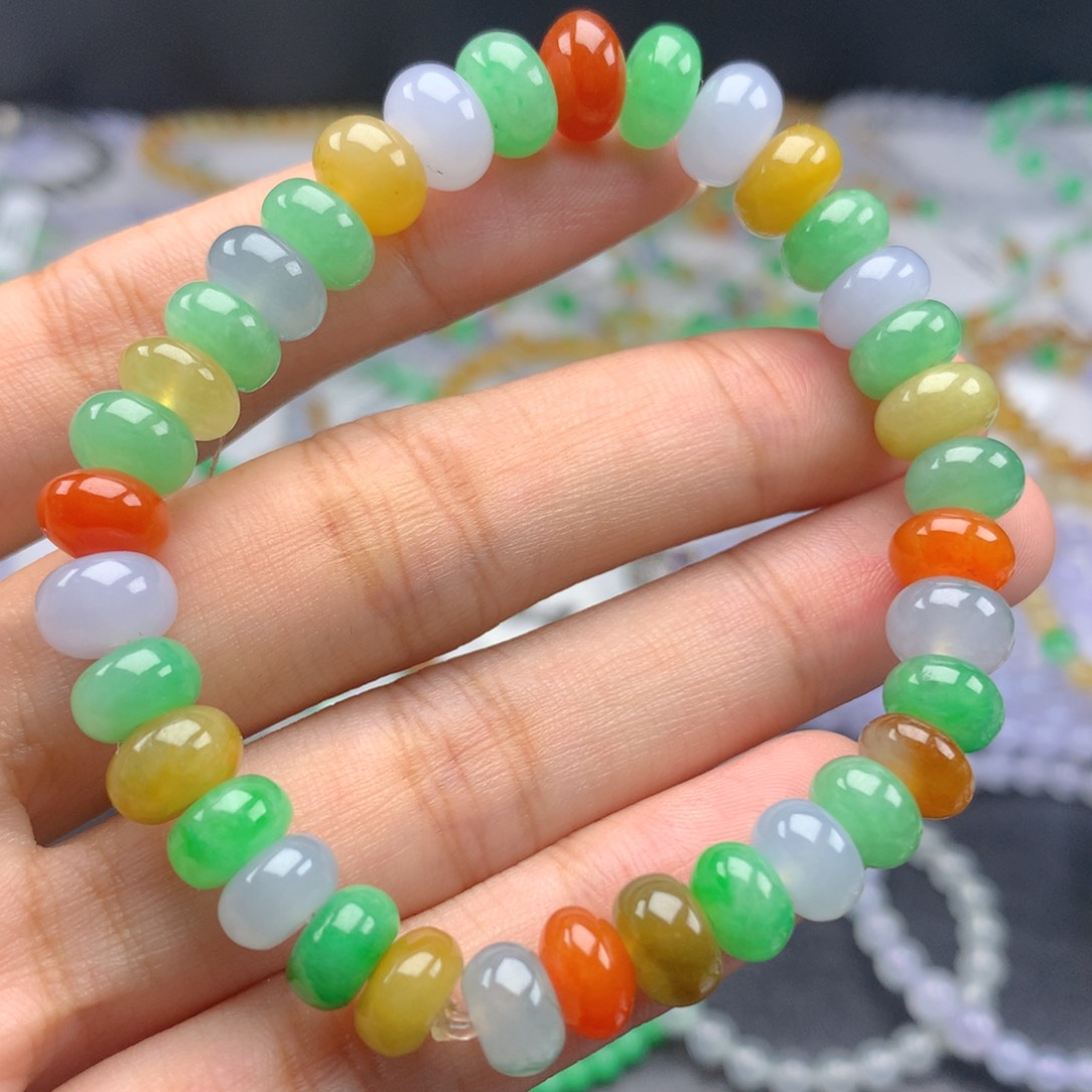 未镶嵌翡翠手链卡